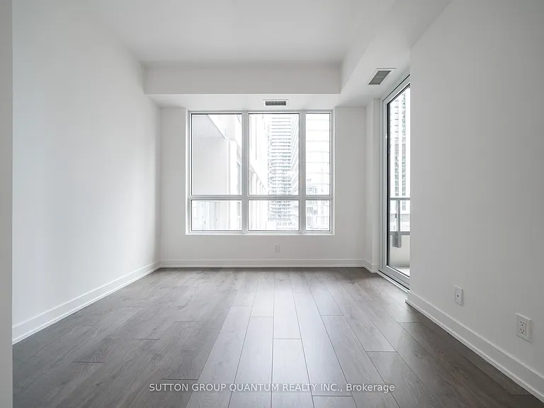 108 Peter St #1611 — Photo 7