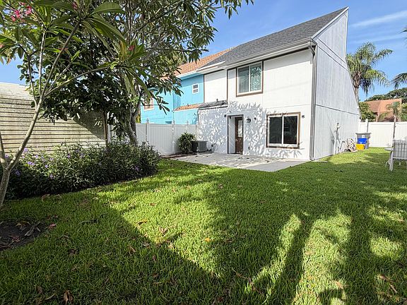 4th image of 9117 Green Meadows Way