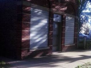 2855 W Nelson St, Chicago, IL 60618