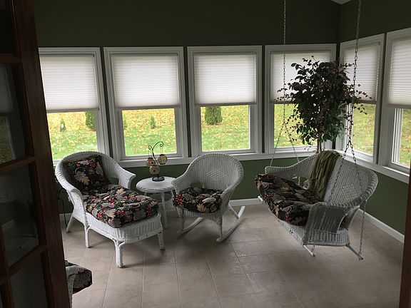 5th image of 544 Hedgegate North Ct