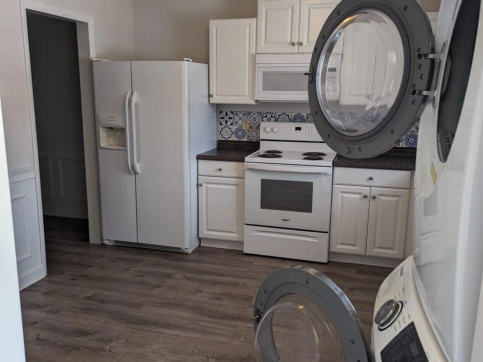 3 bed, 2.5 bath, 1596 sqft, $1,700 — Photo 3