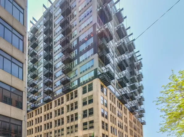 565 W Quincy St Unit 1206, Chicago, IL 60661