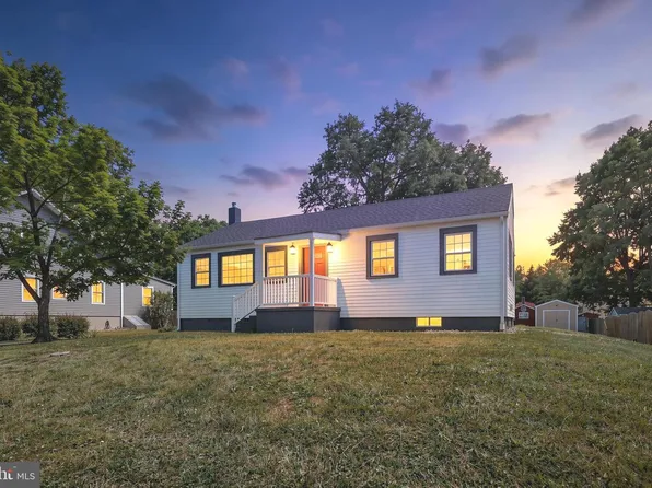 54 Wayside Ln, Lawrence Township, NJ 08648