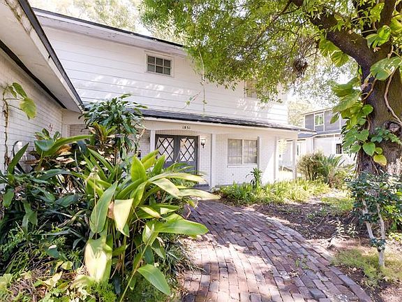 2nd image of 1851 Almeria Way S