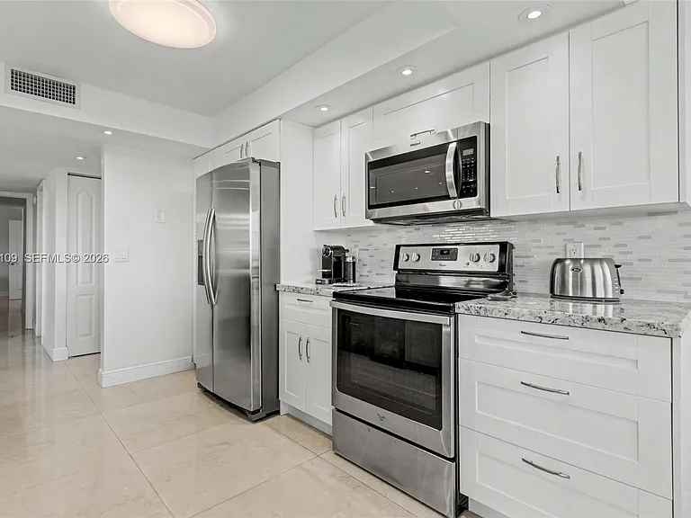 2017 S Ocean Dr #209 — Photo 2