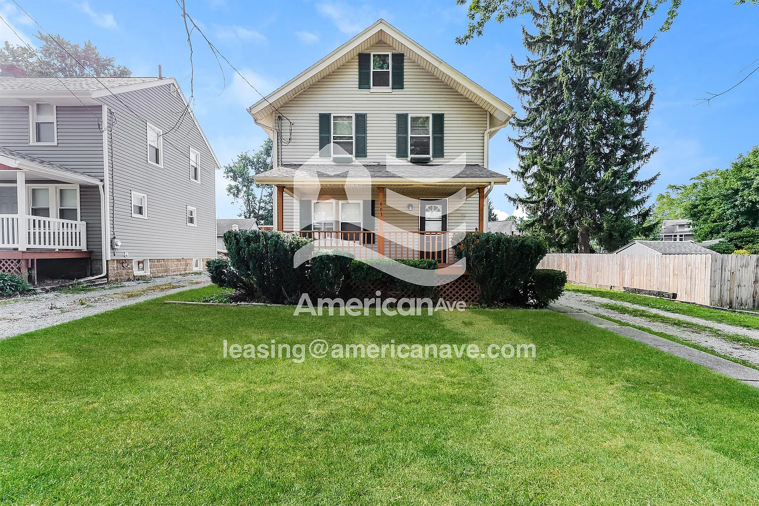 663 Eastland Ave photo 1