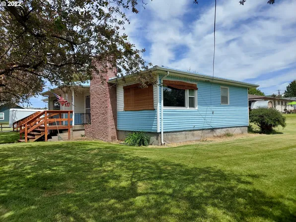 303 NE 2nd St, Enterprise, OR 97828