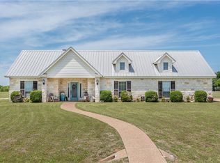 402 Casa Del Rancho Rd, Lorena, TX 76655