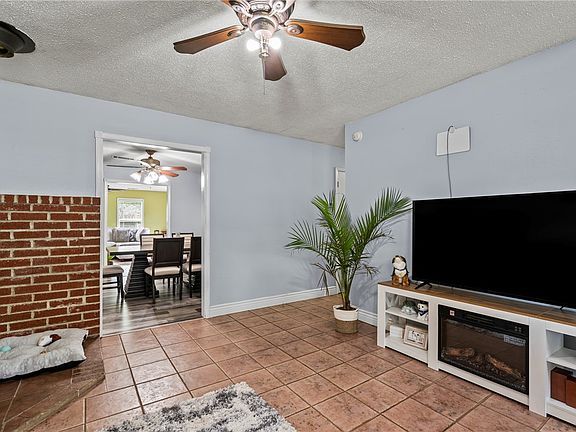 5th image of 1155 Jo Lynn St