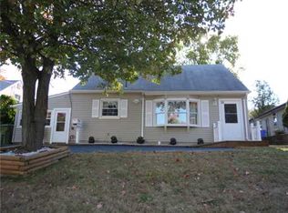 16 Cedar Ter, Parlin, NJ 08859