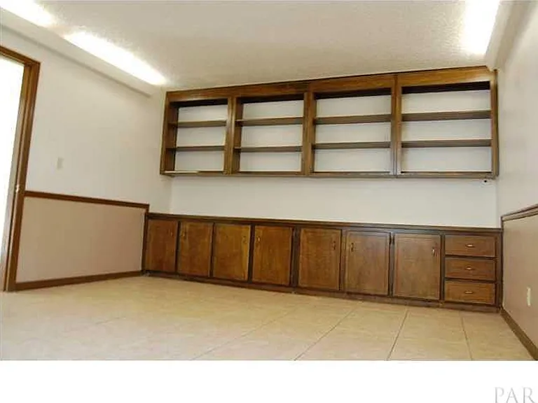 7100 Plantation Rd #10 — Photo 4