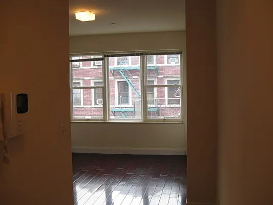 Rented by J Misrahi Realty Corp | media 70