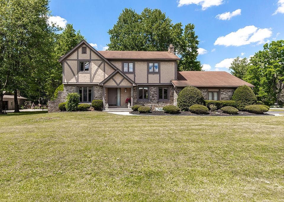 1st image of 5762 Willow Creek Cir