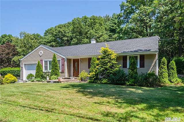 1st image of 16 Meadowfield Ln