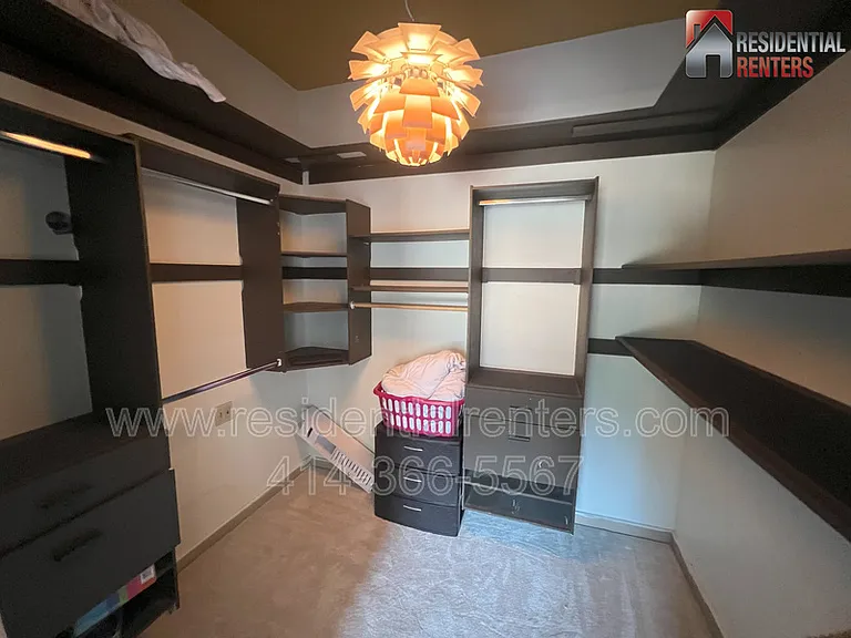 108 W Wells St #2D — Photo 12