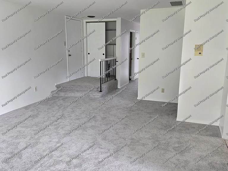 1315 Brookside Dr #A — Photo 2