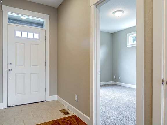 5th image of 8412 NE 127th Ct