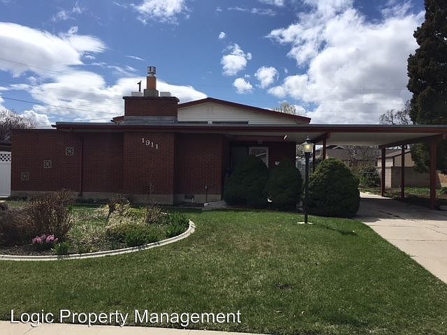 1st image of 1911 W Bowling Ave
