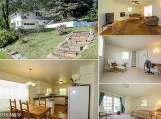 12 Pocohontas Dr, Inwood, WV 25428