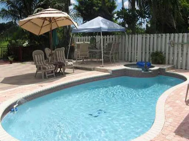 4430 SW 82nd Way — Photo 8