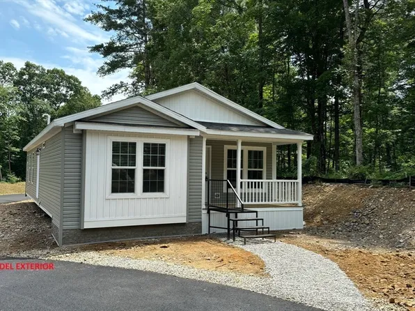 18 Pinrock Dr, Sturbridge, MA 01566