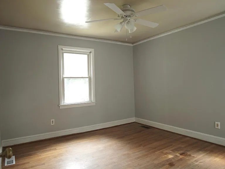 27 Wilshire Dr — Photo 15