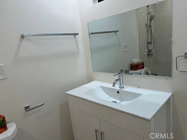 430 Ivy St — Photo 12