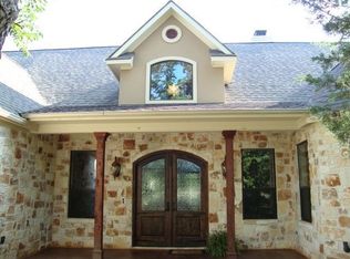 3287 Golden Trl, College Station, TX 77845