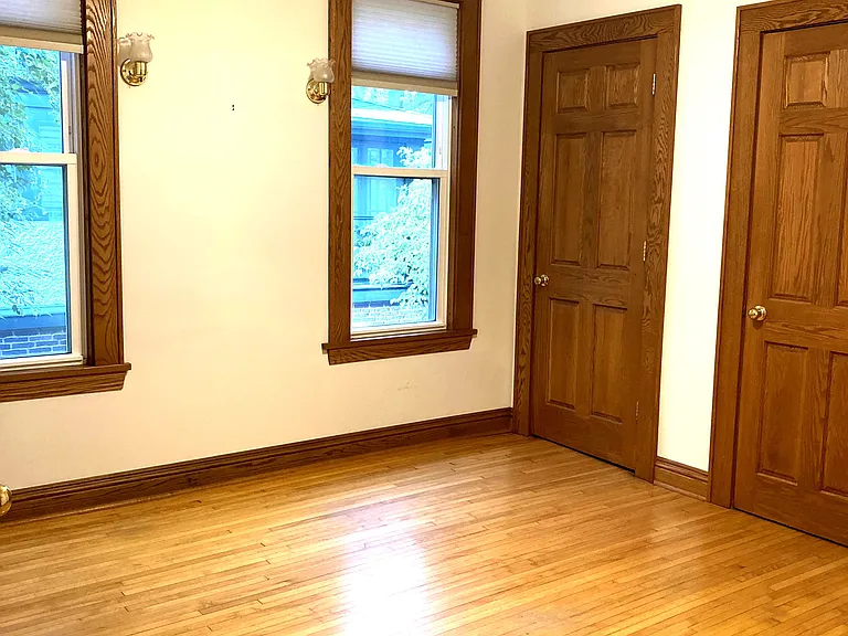 2606 Irving Ave S #1 — Photo 7