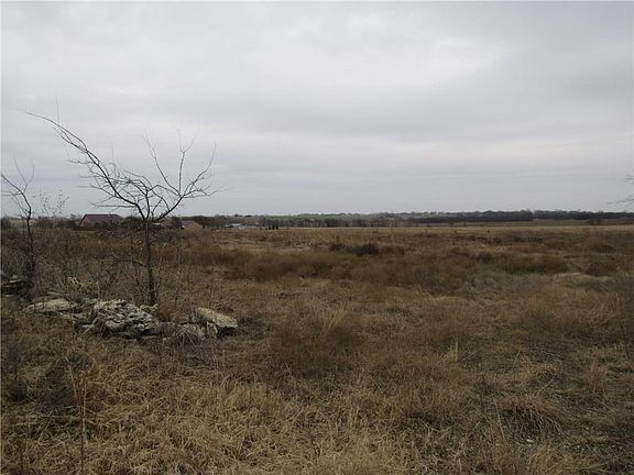 3rd image of 833 Fm 2738