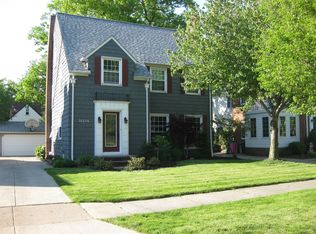 20826 Morewood Pkwy, Rocky River, OH 44116
