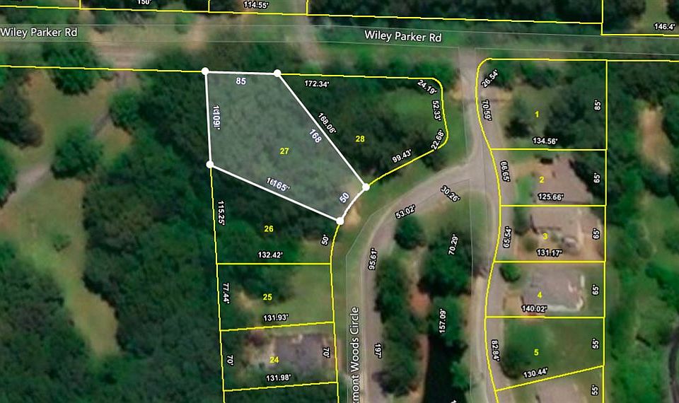 1st image of 207 Oakmont Woods Cir