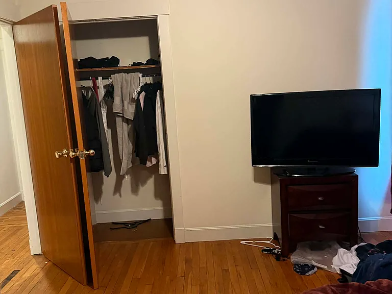 401 Ada St #1 — Photo 16
