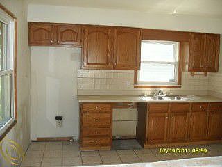 4th image of 1544 E Goulson Ave