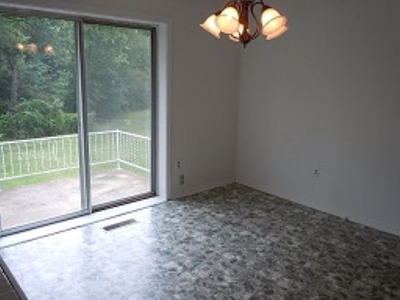 Dining room- Balcony View