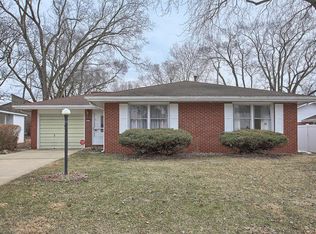 1818 Larch Pl, Urbana, IL