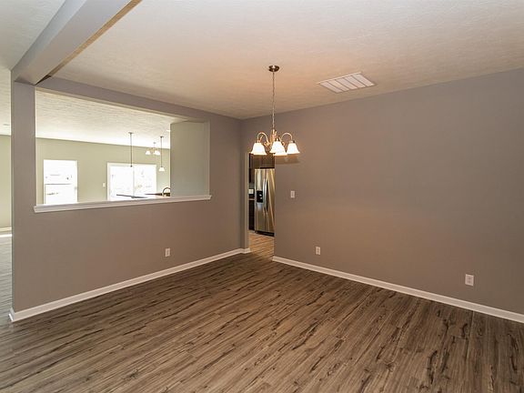 2nd image of 1463 Bontrager Ln