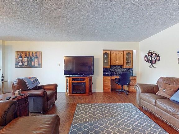 5th image of 151 Buffalo Ave APT 302