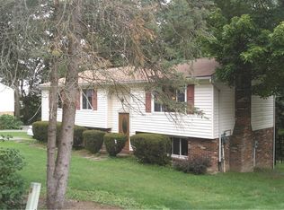 128 Blackshire Rd, Butler, PA 16001