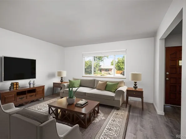 905 S Potomac Way, Aurora, CO 80012