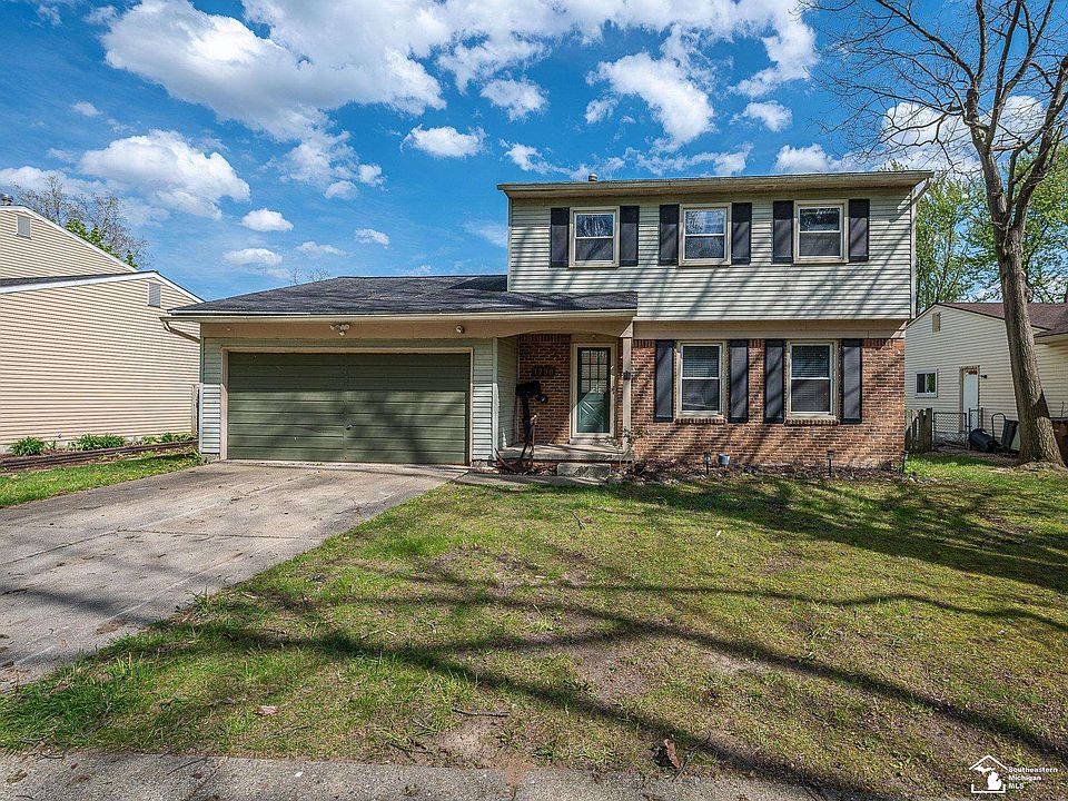 1st image of 1790 Hamlet Dr