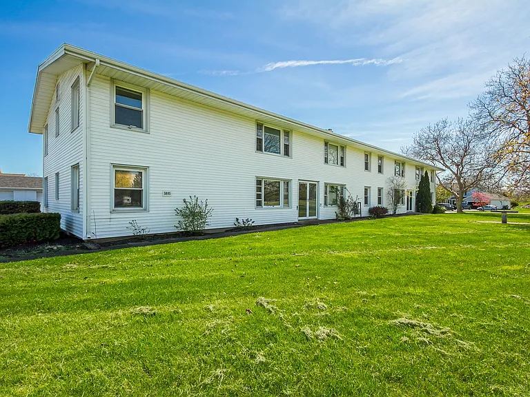 5095 Emerson Rd — Photo 4