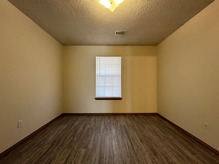1060B Farley Cir — Photo 6