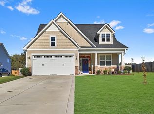 220 Farmhouse Ln, Carthage, NC 28327