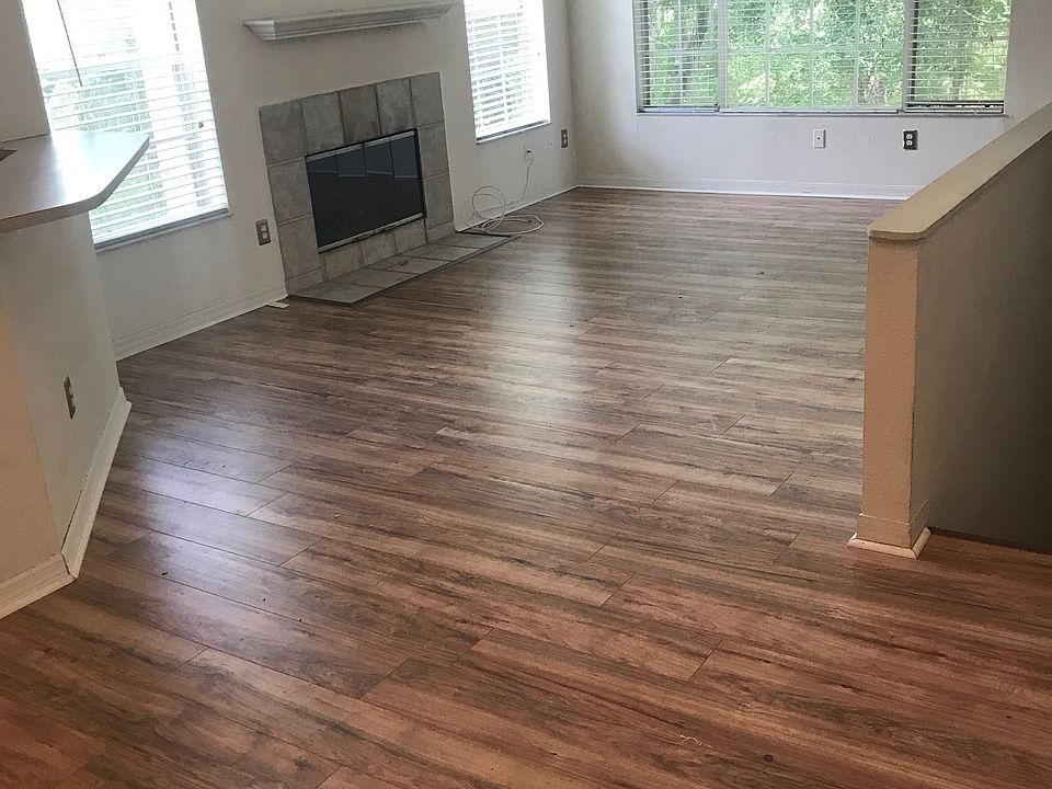 NEW Laminate Wood Flooring