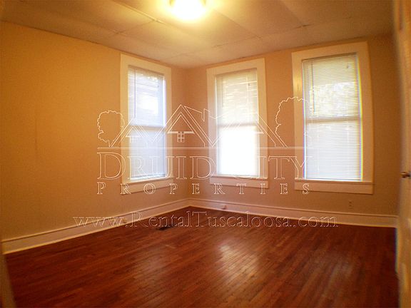 5th image of 1820 Queen City Ave