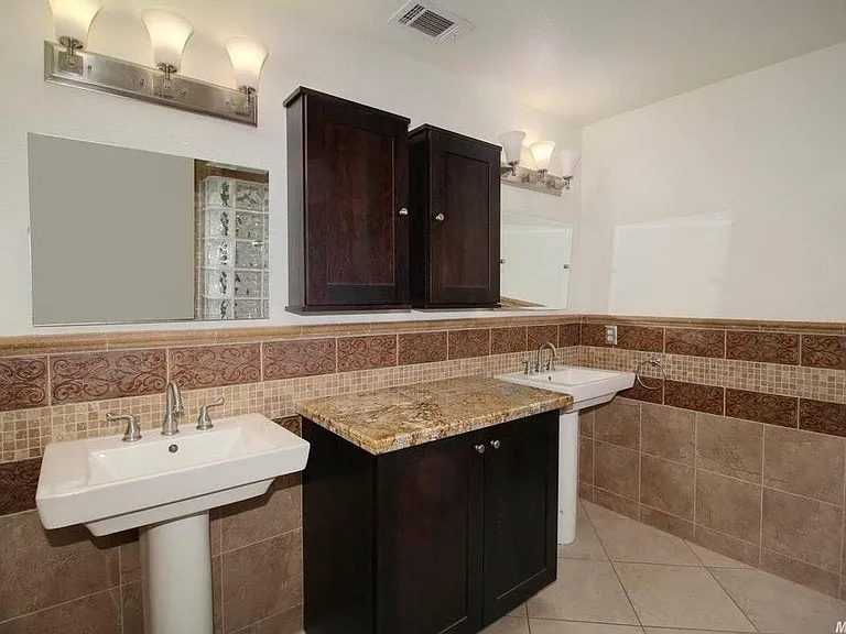 1807 Blue Jay Dr — Photo 18