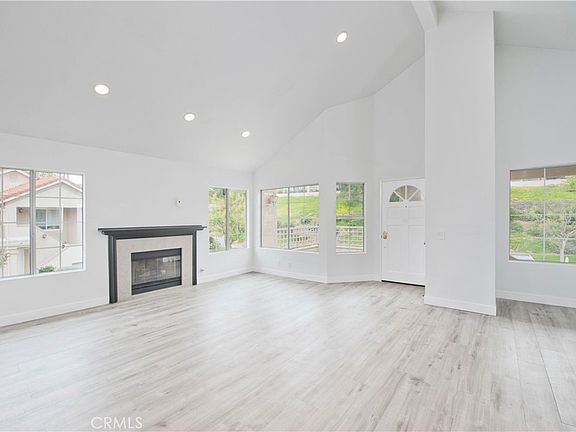 3rd image of 600 Kingswood Ln #A