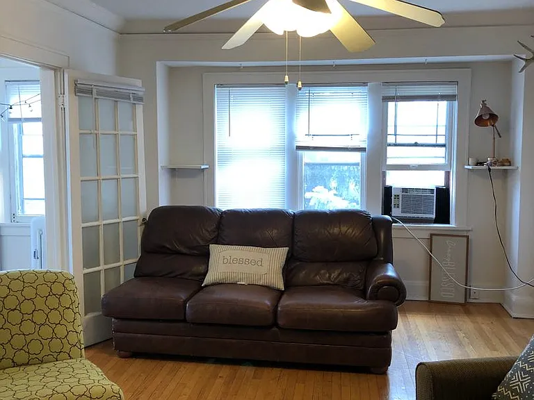 Newport Manor — Photo 107