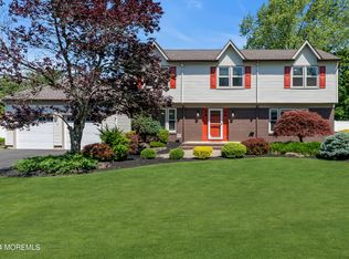 5 Marshall Rd, Ocean, NJ 07712